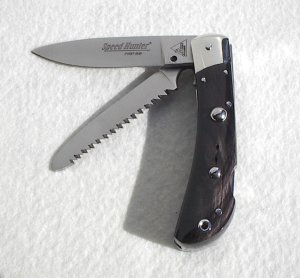 NOS CLASSIC ITALIAN AKC AUTO SPEED HUNTER FIRST RUN 2 BLADE WITH SAW, BRAZILIAN HORN WITH SHEATH