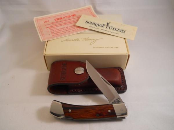 Schrade Uncle Henry LB5 USA Mint Schrade Uncle Henry LB5 USA Mint