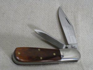 QUEEN CUTLERY CO. USA BARLOW 8075 1980 "THE RAWHIDE SERIES" WOOD HANDLES 