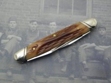 Schatt & Morgan, Keystone Series XX Bourbon Reversed Worm Groove Bone Gentleman's Muskrat - #042121 Schatt & Morgan, Keystone Series XX Bourbon Reversed Worm Groove Bone Gentleman's Muskrat - #042121