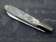 Schatt & Morgan, Keystone Series XX Pearl Signature Bolster Doctor’s Knife - #051297: 2010, Schatt & Morgan, Keystone Series XX Pearl Signature Bolster Doctor’s Knife - #051297: 2010,