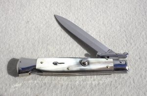 NEW OLD STOCK ITALIAN STILETTO 9" GENUINE BRAZILIAN HORN SWING GUARD LOCK BACK