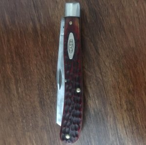CASE SLIM TRAPPER SUPER CHERRY RED BONE HANDLES