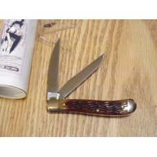 Great Eastern Antique Amber Bone Trapper 488217 Great Eastern Antique Amber Bone Trapper 488217