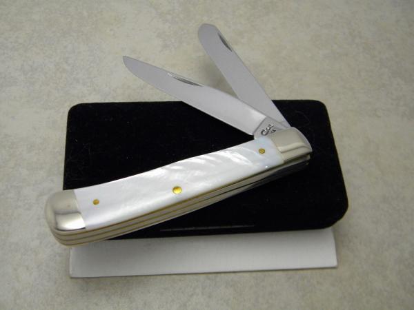 Case XX USA 4 Dot Mother of Pearl 8254 SS Trapper Knife NIB Case XX USA 4 Dot Mother of Pearl 8254 SS Trapper Knife NIB