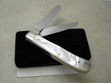 Case XX USA 4 Dot Mother of Pearl 8254 SS Trapper Knife NIB Case XX USA 4 Dot Mother of Pearl 8254 SS Trapper Knife NIB