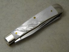 Case XX USA 4 Dot Mother of Pearl 8254 SS Trapper Knife NIB Case XX USA 4 Dot Mother of Pearl 8254 SS Trapper Knife NIB