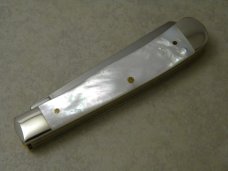 Case XX USA 4 Dot Mother of Pearl 8254 SS Trapper Knife NIB Case XX USA 4 Dot Mother of Pearl 8254 SS Trapper Knife NIB