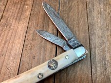 Hen and Rooster Damascus Polished Stag Doctor’s Knife Hen and Rooster Damascus Polished Stag Doctor’s Knife