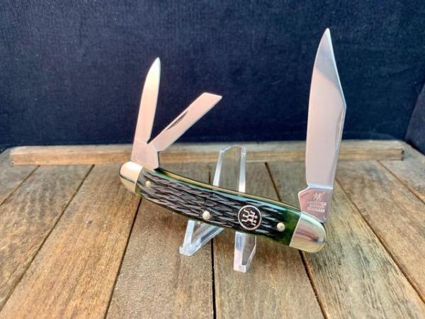 Henckels Herringbone Jigged Green Bone Whittler, Drop Dead Gorgeous! Henckels Herringbone Jigged Green Bone Whittler, Drop Dead Gorgeous!