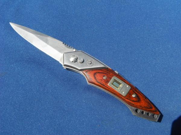 NOS Affordable, economy auto, switchblade / automatic knife, with case.