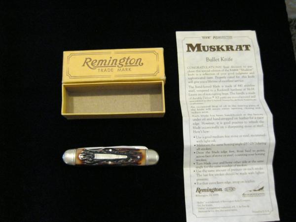 Remington UMC Bullet R4466 Muskrat Pocket Knife with 2 Blades - 1988 Stock # 106