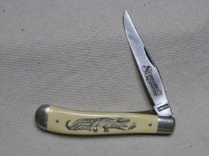 SCHRADE USA SC503 SCRIMSHAW LINERLOCK TRAPPER 