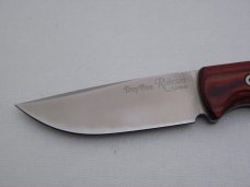 Robeson Heirloom Fixed Blade Knife by Ontario: 9” overall
