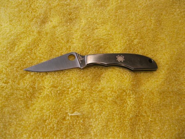 Spyderco 8cr13mov Knife Stk # 113