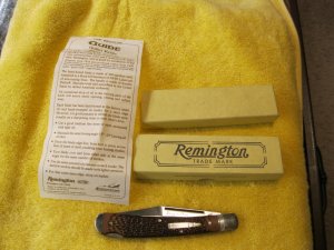 Remington R1253 Guide knife - New with box and papers Stock # 115