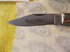 Remington R1306 Tracker Bullet knife -1990- New with box and papers Stock # 116 Remington R1306 Tracker Bullet knife -1990- New with box and papers Stock # 116