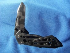 NIB Buck 870 Bones Knife, Folding Pocket Knife Partially Serrated Tactical Folding Knife with Clip NIB Buck 870 Bones Knife, Folding Pocket Knife Partially Serrated Tactical Folding Knife with Clip