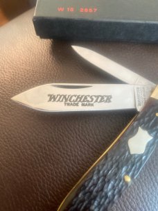1987 Winchester 2857 Black Handles with Nickel Silver Bolsters And two Very Cool Blades new in Box 1987 Winchester 2857 Black Handles with Nickel Silver Bolsters And two Very Cool Blades new in Box