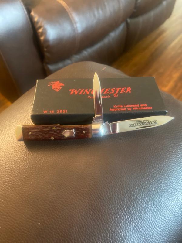 1988 Winchester 2851 Brown Bone Handles Gunstock With Nickel Silver Bolsters And Two Blades NIB 1988 Winchester 2851 Brown Bone Handles Gunstock With Nickel Silver Bolsters And Two Blades NIB