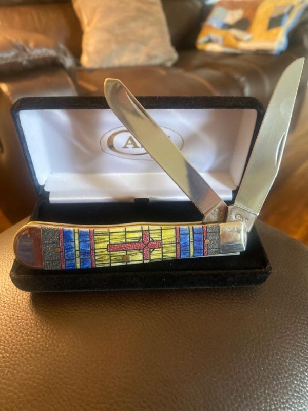 Brand New Case XX USA 6254SS Stained Glass Bone Trapper "The Cross" With Two stainless steel blade Brand New Case XX USA 6254SS Stained Glass Bone Trapper "The Cross" With Two stainless steel blade