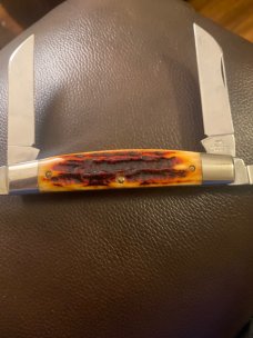 New Queen #32 Large Congress Red Stag With Nickel Silver Bolster & 4 Blades Pocket Knife New In Biox New Queen #32 Large Congress Red Stag With Nickel Silver Bolster & 4 Blades Pocket Knife New In Biox