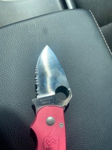 Spyderco Salsa Red handle Single Blade Made In Tapie Tiawan Spyderco Salsa Red handle Single Blade Made In Tapie Tiawan