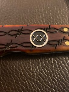 Brand New Case XX Barbed Wire Large Copperlock With Fancy Bolsters XX Emblem And A Single Blade Brand New Case XX Barbed Wire Large Copperlock With Fancy Bolsters XX Emblem And A Single Blade