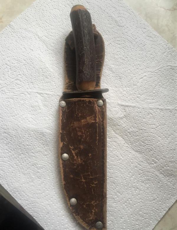 OLD RUGGED HAND MADE DAGGER