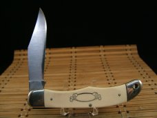 SCHRADE USA SC500 SCRIMSHAW FIGHTING BISON BUFFALO LINER LOCK CARBON STEEL FOLD POCKET KNIFE UNUSED SCHRADE USA SC500 SCRIMSHAW FIGHTING BISON BUFFALO LINER LOCK CARBON STEEL FOLD POCKET KNIFE UNUSED