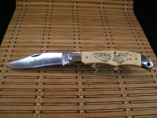 SCHRADE USA SC500 SCRIMSHAW FIGHTING BISON BUFFALO LINER LOCK CARBON STEEL FOLD POCKET KNIFE UNUSED SCHRADE USA SC500 SCRIMSHAW FIGHTING BISON BUFFALO LINER LOCK CARBON STEEL FOLD POCKET KNIFE UNUSED