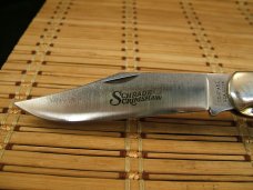 SCHRADE USA SC500 SCRIMSHAW FIGHTING BISON BUFFALO LINER LOCK CARBON STEEL FOLD POCKET KNIFE UNUSED SCHRADE USA SC500 SCRIMSHAW FIGHTING BISON BUFFALO LINER LOCK CARBON STEEL FOLD POCKET KNIFE UNUSED