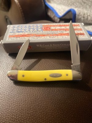 1976 Case XX 03244 Yellow Handle pocket knife With two blades