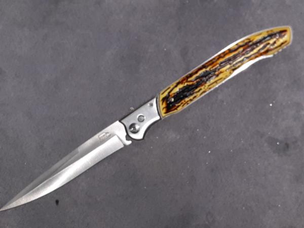 Asian switchblade Asian switchblade