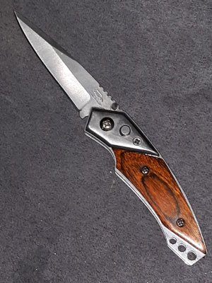 Asian switchblade 