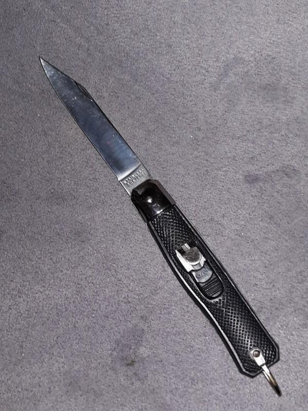 Asian switchblade Asian switchblade