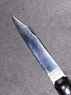 Asian switchblade Asian switchblade