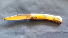Rough Ryder Classic Carbon Yellow Handle Muskrat RR1738 Rough Ryder Classic Carbon Yellow Handle Muskrat RR1738