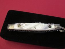 Case XX 2003 Pearl Small Pen with Scissor Pattern 6233 Case XX 2003 Pearl Small Pen with Scissor Pattern 6233