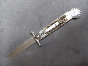 Asian lever lock 