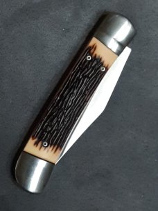 Lever lock knife. Lever lock knife.