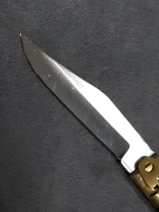 Lever lock knife. Lever lock knife.