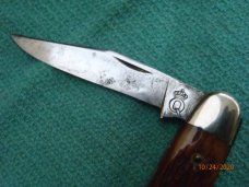 Queen Cutlery *sideways Q* 1946-48 Brown bone Queen Cutlery *sideways Q* 1946-48 Brown bone