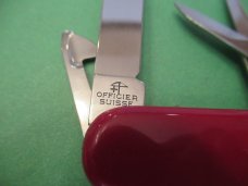 Victorinox Officer Suisse 8 Attachments , Tweezers & Toothpick Victorinox Officer Suisse 8 Attachments , Tweezers & Toothpick