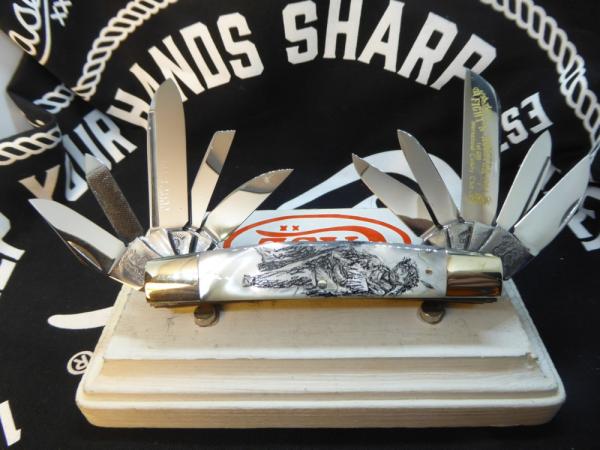 Fight'n Rooster 10 blade congress prototype MOP Scrimshaw Fight'n Rooster 10 blade congress prototype MOP Scrimshaw