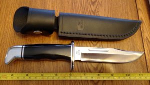 Buck 119 U.S.A. Fixed Blade Hunting Knife W/Black Leather Sheath 