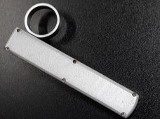 Tomb Raider OTF knife. 