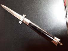 10 3/4" vintage rizzuto estilleto milano. 10 3/4" vintage rizzuto estilleto milano.