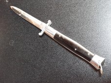 8 3/4" vintage rizzuto estilleto milano. 8 3/4" vintage rizzuto estilleto milano.