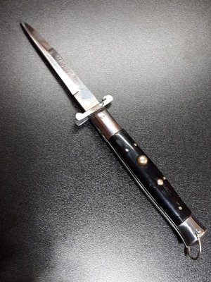 8 3/4" vintage rizzuto estilleto milano.